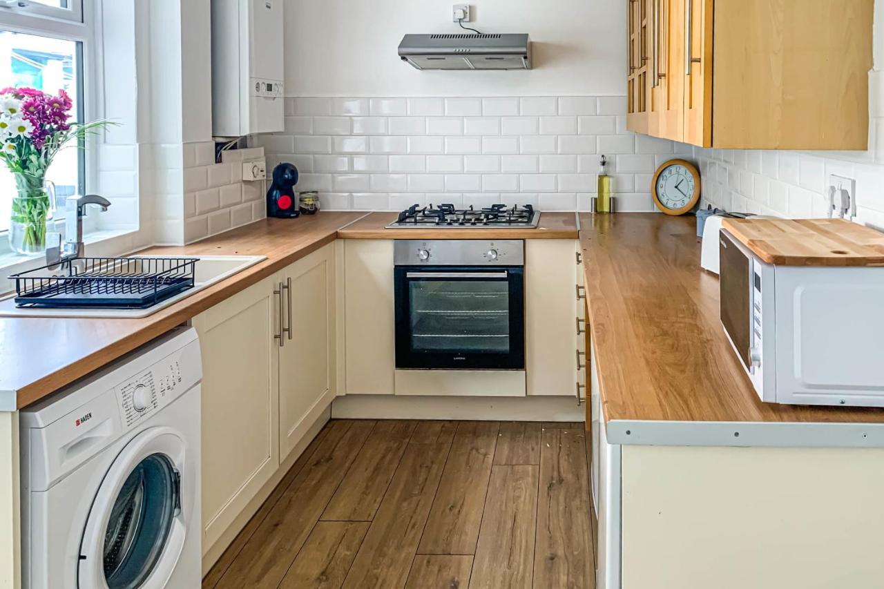 The Groves - Quaint Victorian Home - Free Parking York Exteriör bild